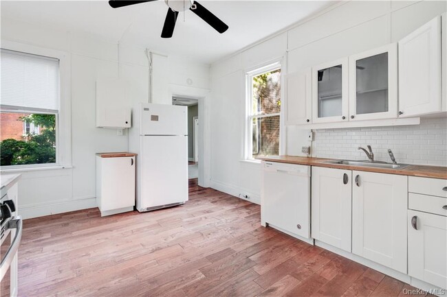 Photo - 163 Union St Unit 1