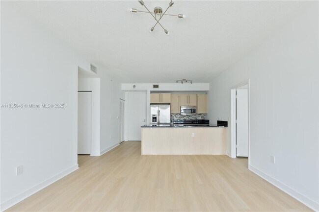 Photo - 1111 SW 1st Ave Unidad 2822-N