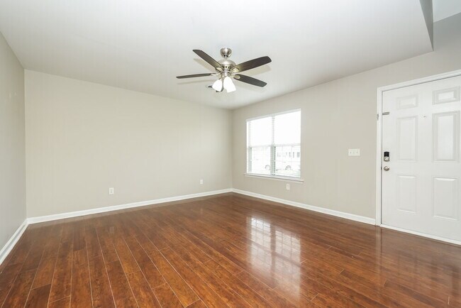 Photo - 2906 Kedzie Dr