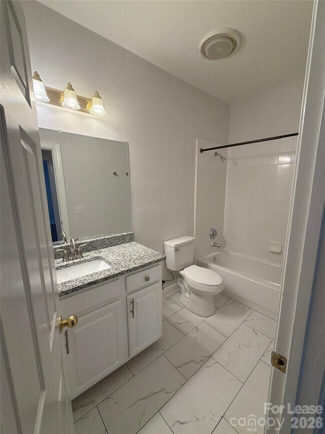 5609 Fairview Rd Unit 5