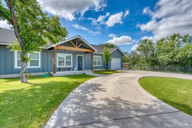 Building Photo - 1304 Prairie Creek Dr Rental