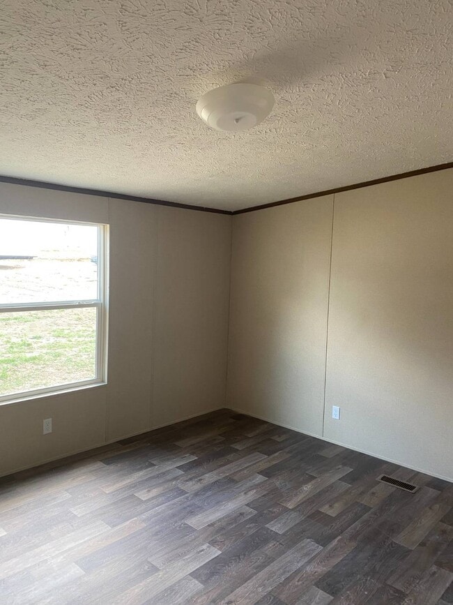 Photo - 105 High Ridge Ct
