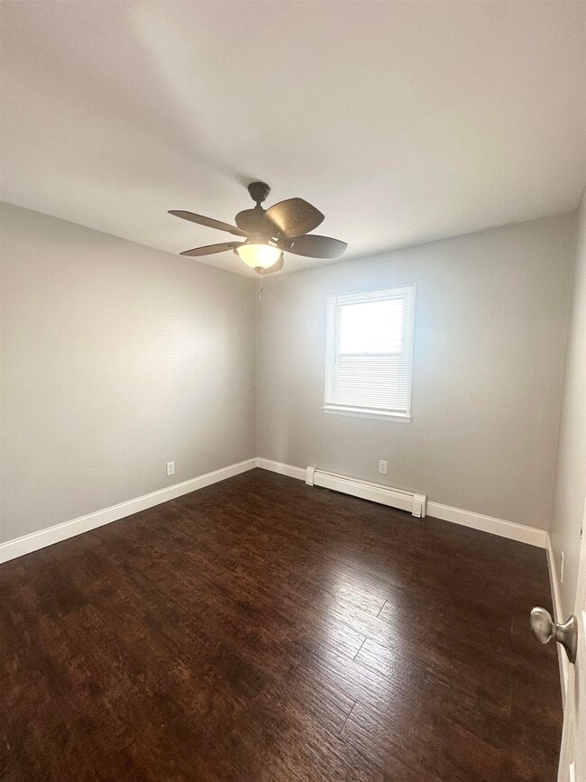 Photo - 5708 Broadway Unidad 2