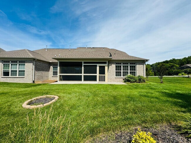 Photo - 2-Level Condo in Five Oaks of Lebanon