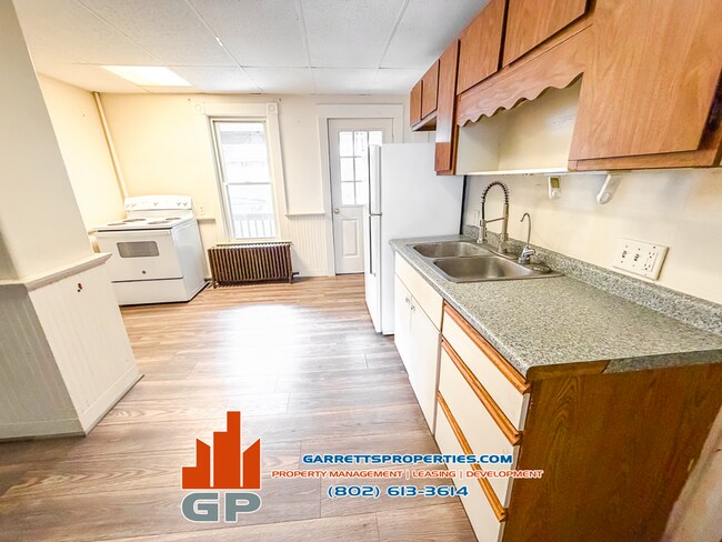 65 Pearl St Unit 4