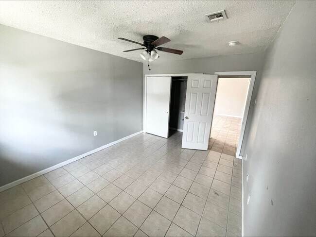 Photo - zvlr1381 Unidad C