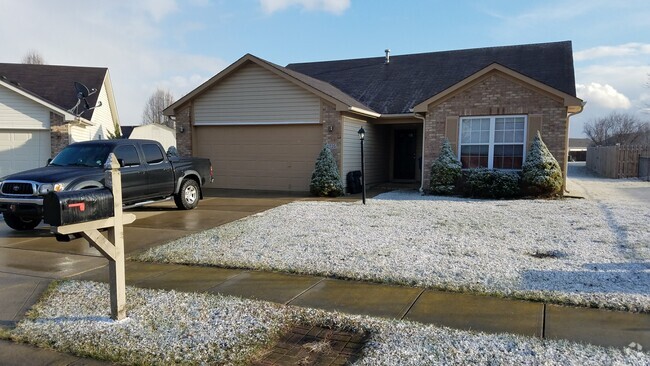 Building Photo - 8035 Red Barn Cir Rental