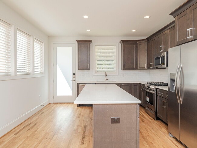Photo - 109 Turner St