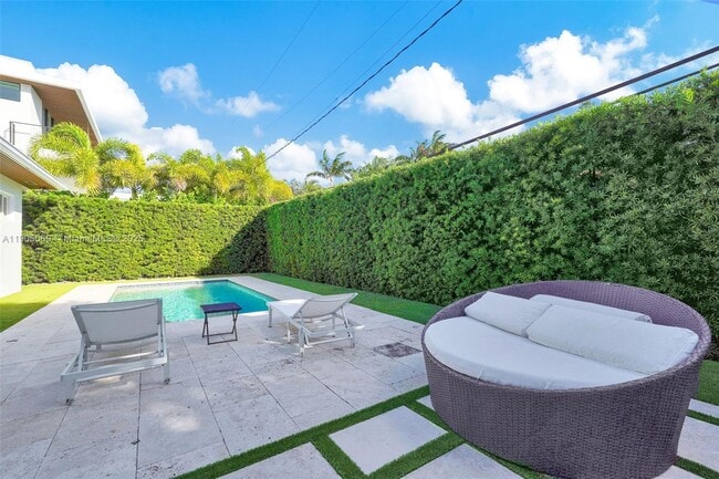 Photo - 397 Harbor Ct