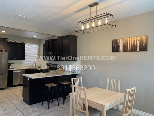 Photo - This property offers a NO DEPOSIT option available for qualified renters!