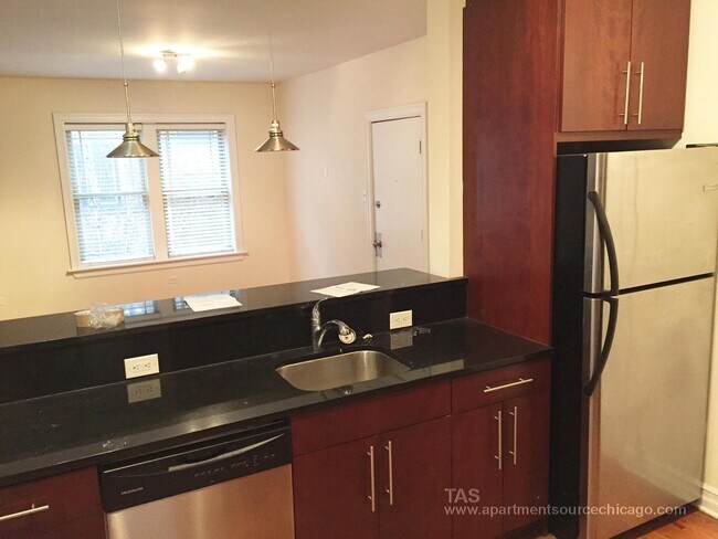 Photo - 3818 N Sheffield Ave Unit 2