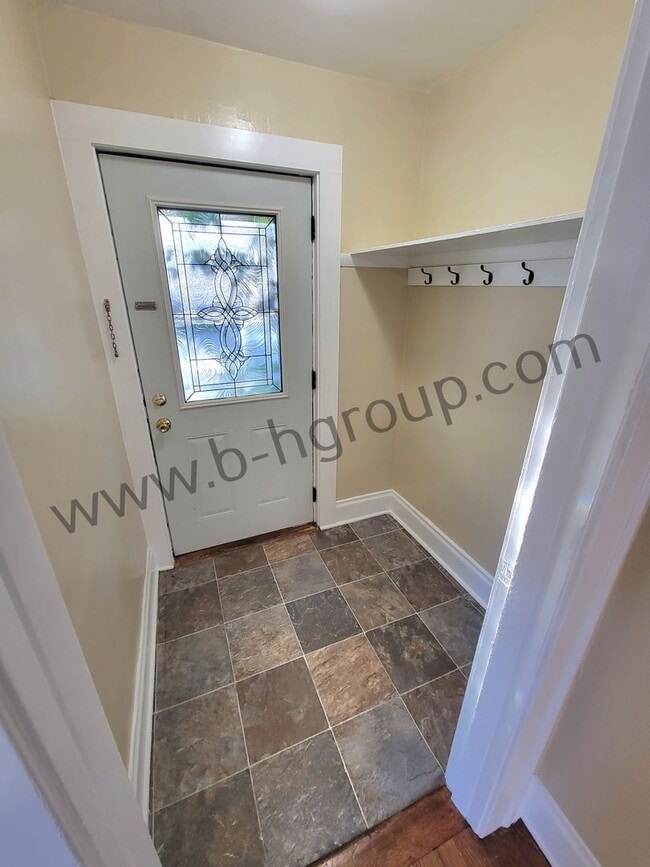 Photo - Great Location!