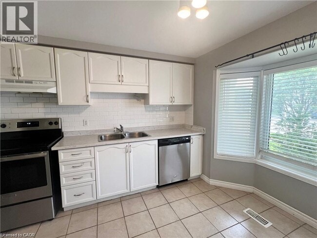 Photo - 209 Auburn Dr