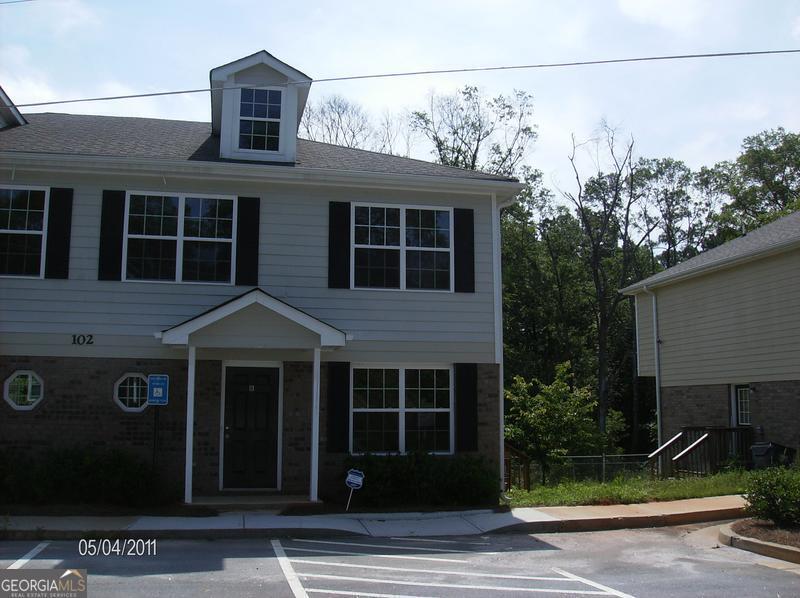 Photo - 102 Cameron Way