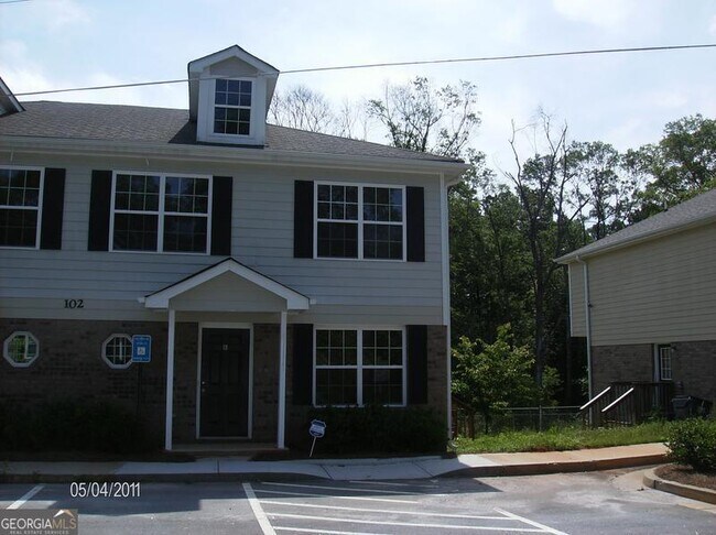 Building Photo - 102 Cameron Way