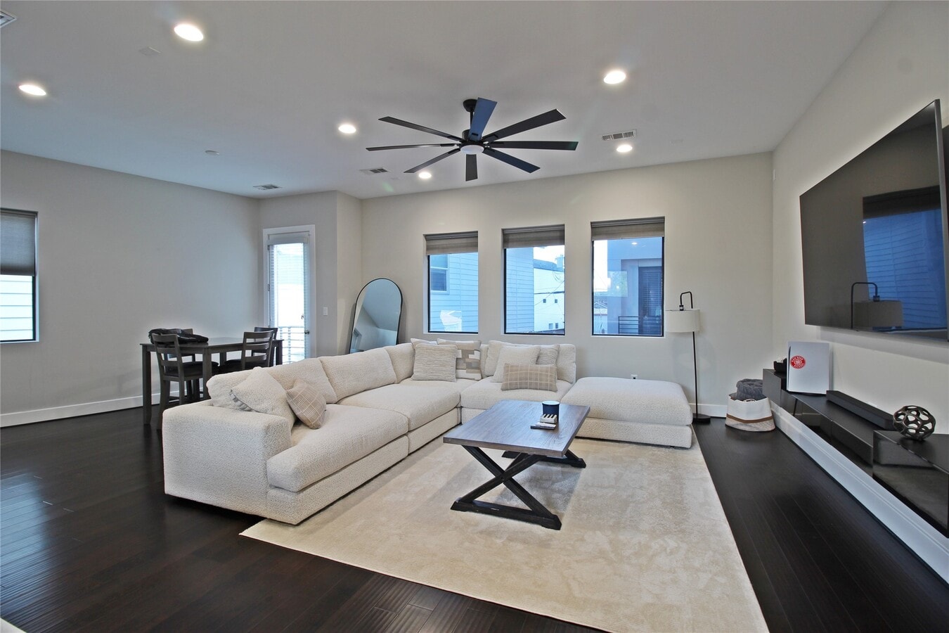 Photo - 959 St Augustine