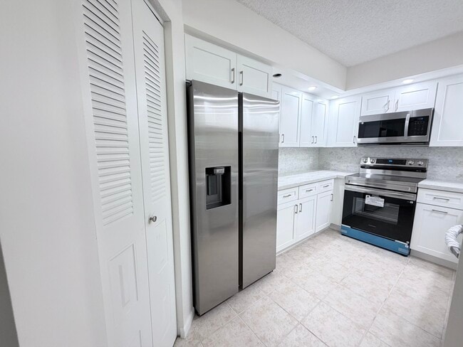 Photo - 1000 SW 125th Ave Unit 314n