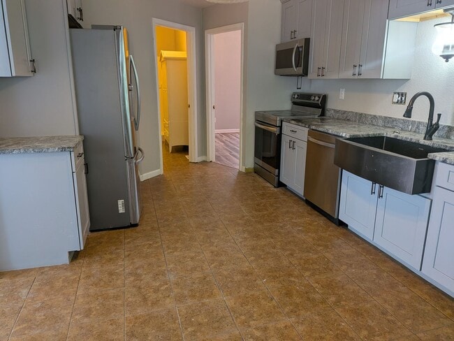 Photo - 609 Jefferson St Unit 1