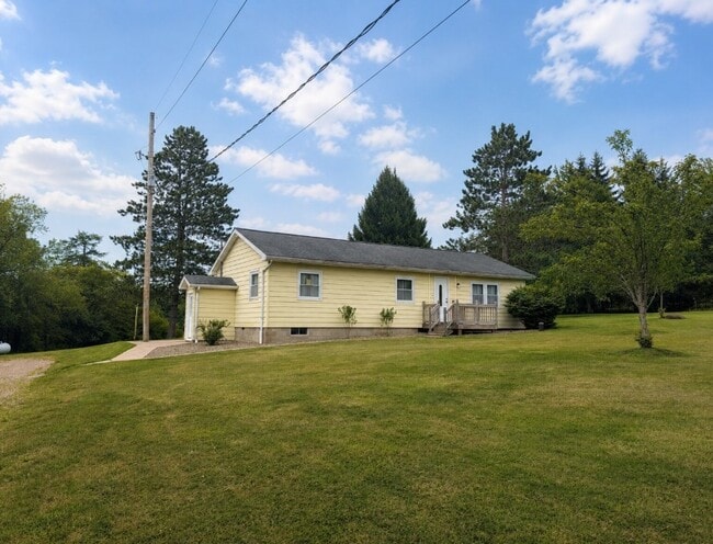 Photo - 10135 Sampson Rd
