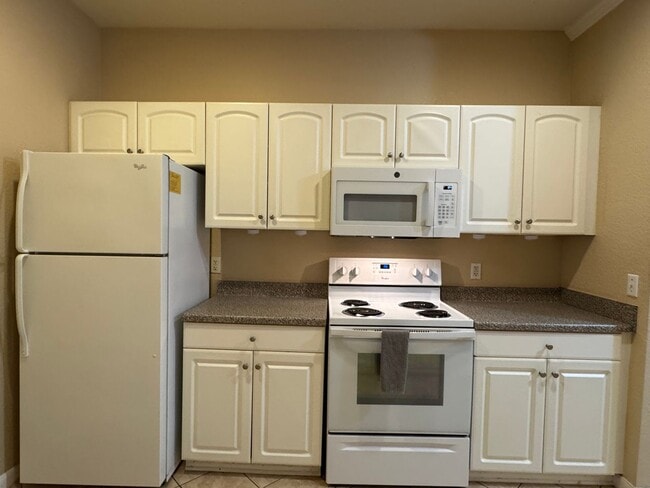 Photo - 860 N Orange Ave