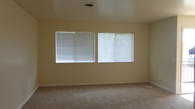 Photo - Nice Upgraded Condo