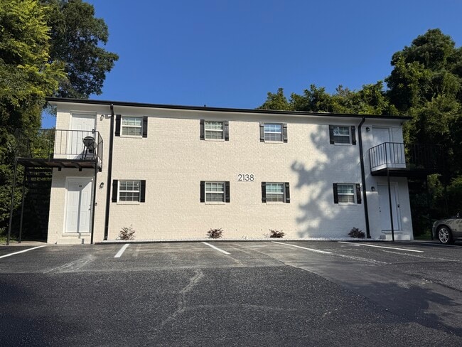 Building Photo - 2138 S Roxboro St Unit A Rental