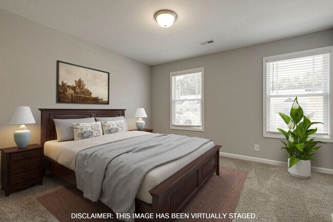 Photo - 225 Woodland Vly Ln