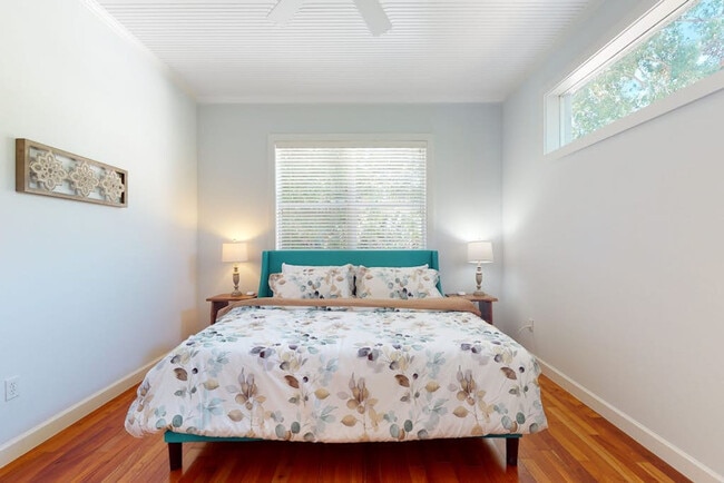 Photo - 628 42nd St Unit SI ID1591470P