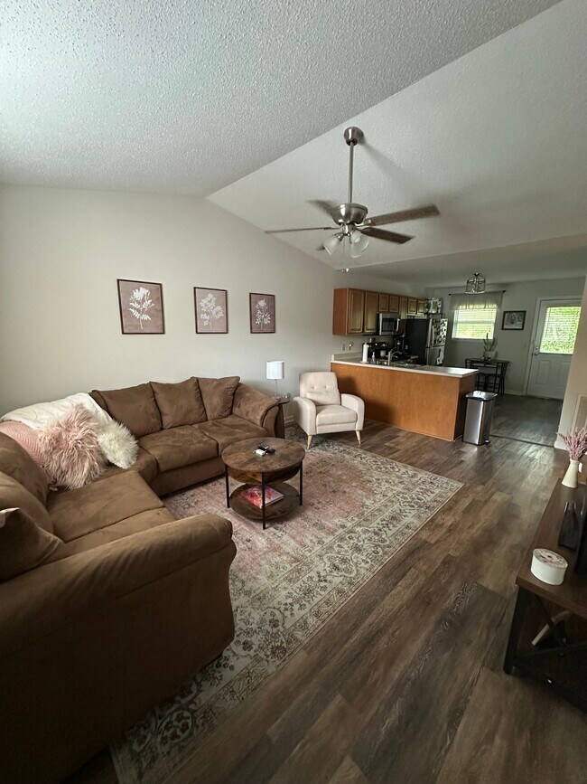 Photo - 115 Mesa Dr Unit 115 Mesa Drive