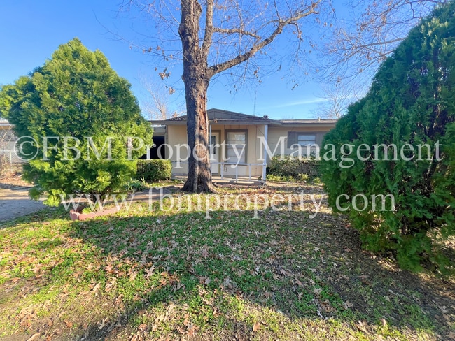 Photo - 3015 Winfield Dr
