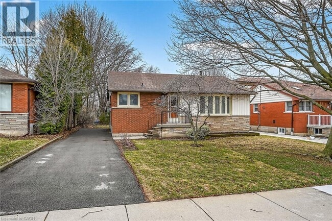Photo - 134 W 28th St