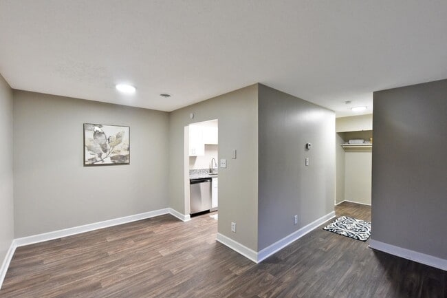 Hardwood Style Flooring - Park on Country Club Rental