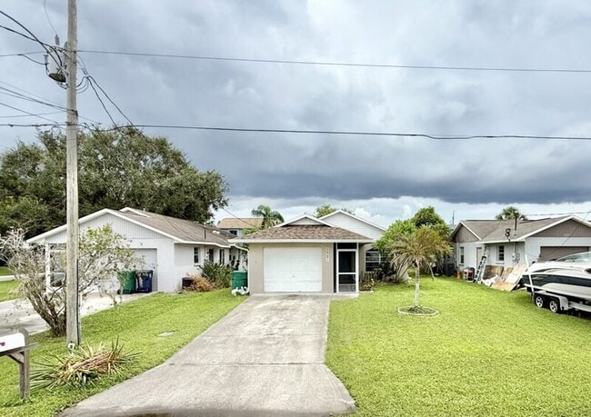 Building Photo - 1521 13th St W Rental