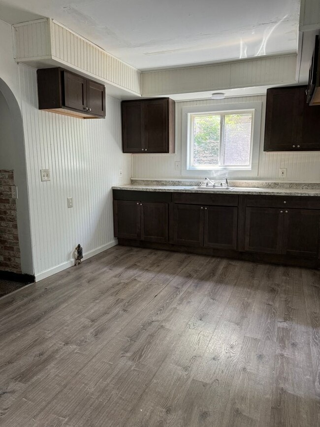 Photo - 35 Sherwood Ave Unidad Apt 1 - down