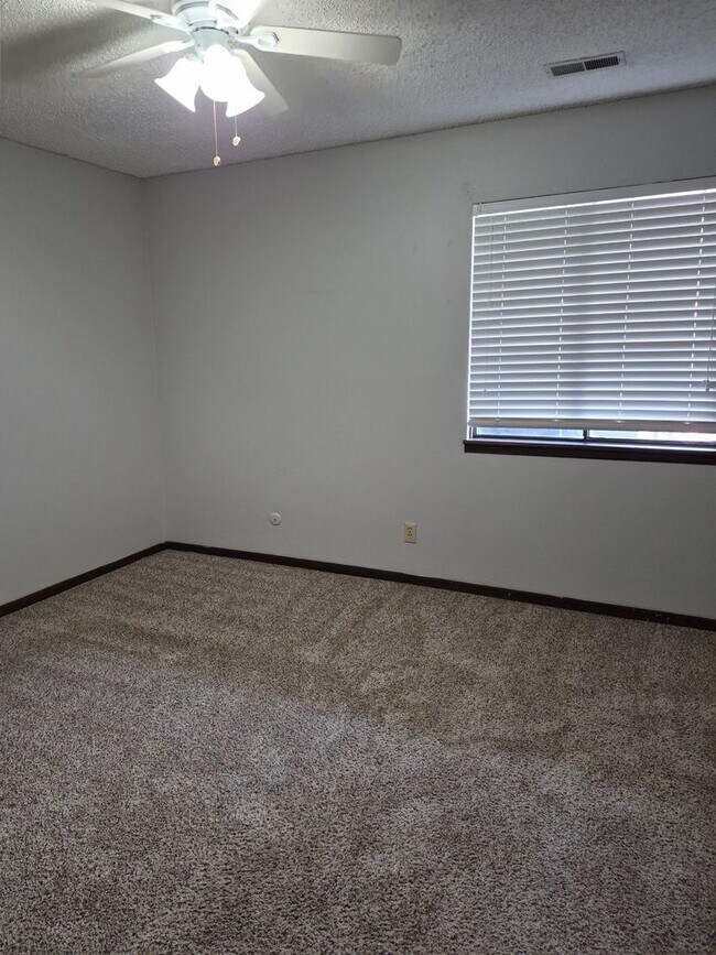 Hillsdale Apartments