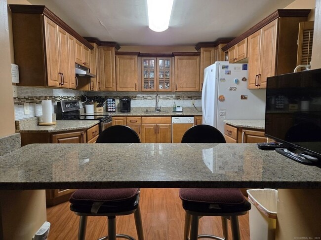 Photo - 219 Toll Gate Rd Apartment