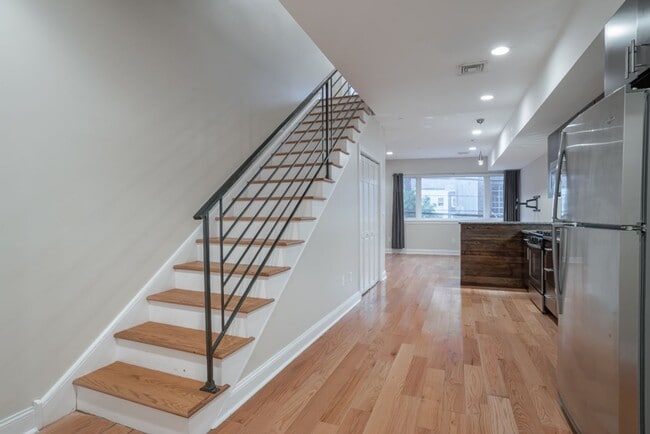 Photo - 724 N 3rd St Unit 2F
