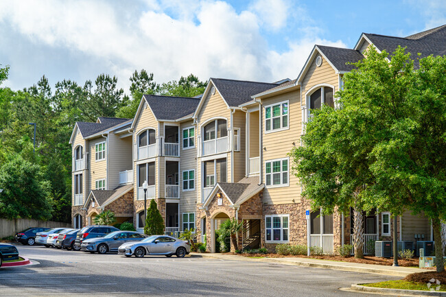 The Crossings at Cottage Hill - Apartments in Mobile, AL