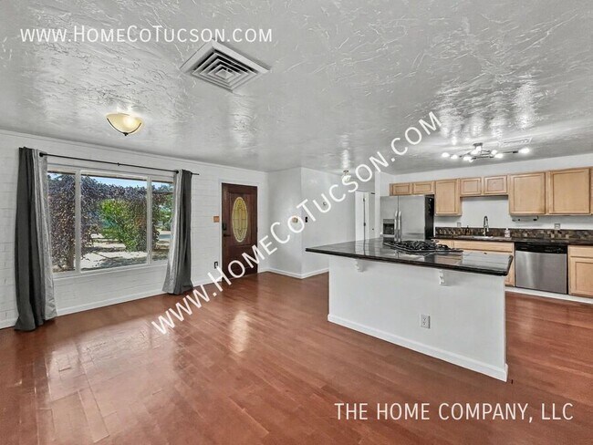 Photo - 2320 W Calle Grato