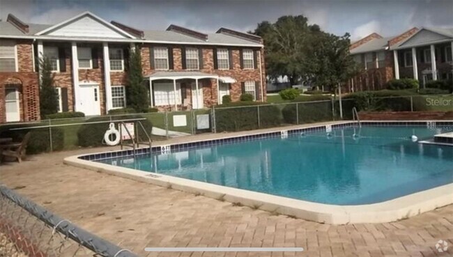 Building Photo - 5850 Cypress Gardens Blvd Rental