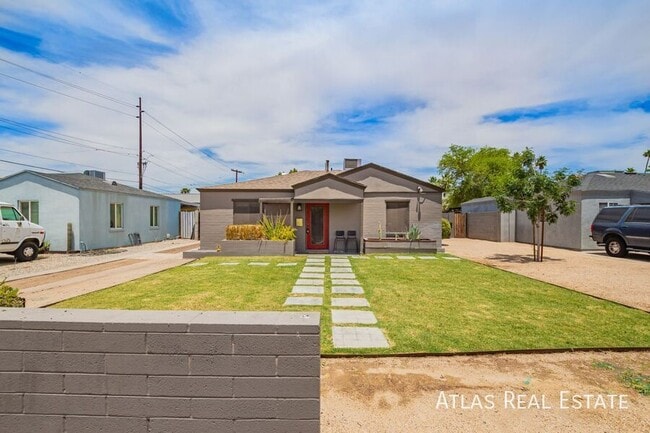 Photo - 224 W Montecito Ave