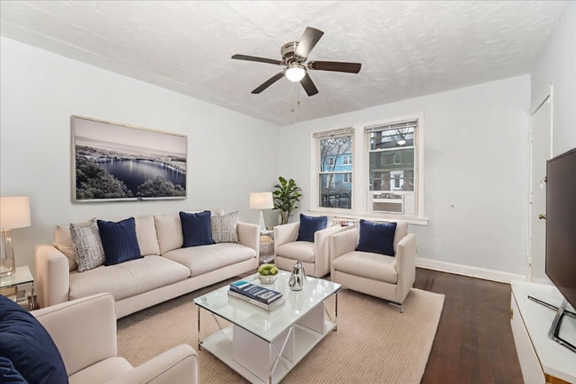 Photo - 1359 Bryant St NE Unit 2