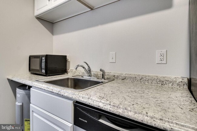 Photo - 2026 Move-In Special – $500 LEASE SIGNING BONUS!! Affordable 2-Bedroom Apartment in Southeast DC Unit 301