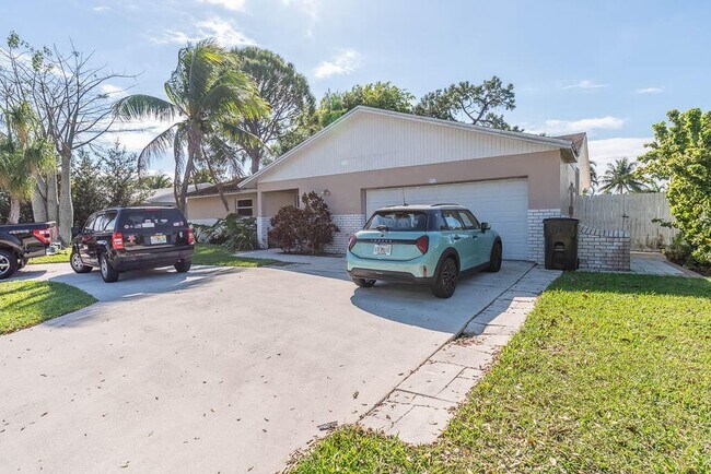 Photo - 2712 Lake Ida Rd