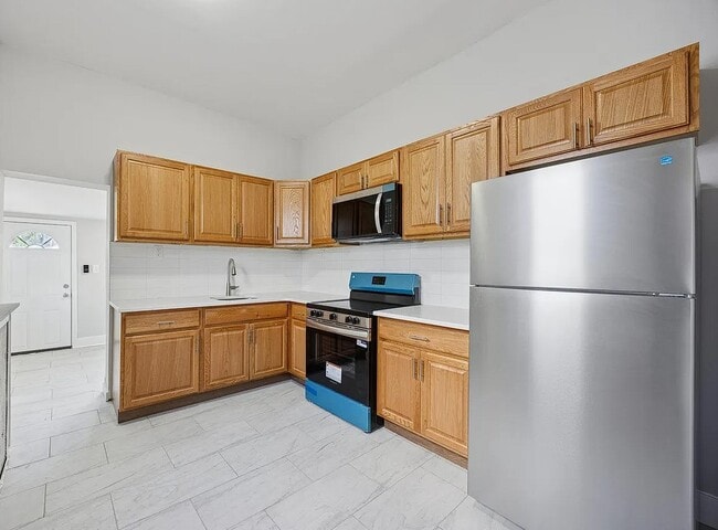 Photo - 1343 N Allison St