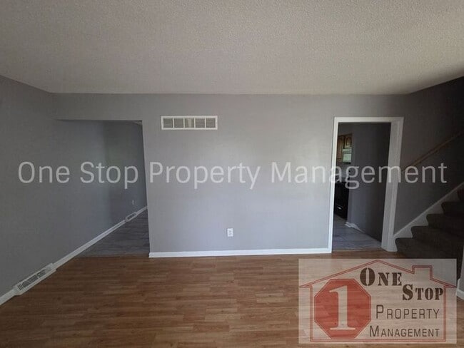 Photo - The Perfect 3 bedroom/2 bathroom home in Grandview, MO!