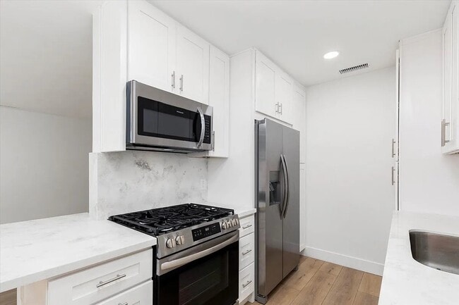 Building Photo - 9034 Hermosa Dr Rental