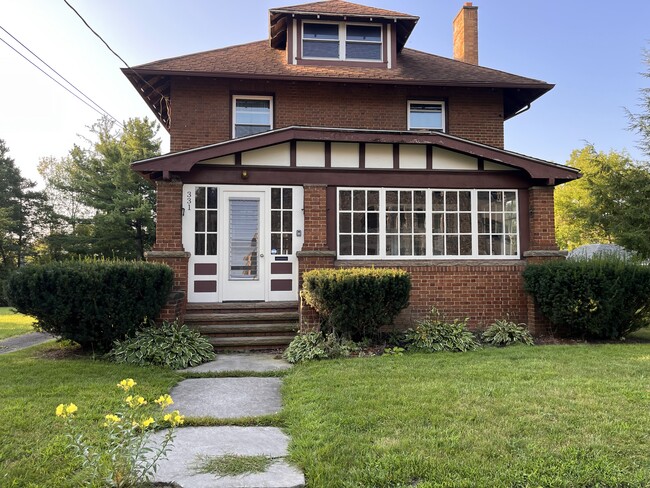 Building Photo - 331 Cleveland Ave Rental