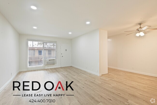 Building Photo - Cheerful One Bedroom with Hardwood Style F... Unit 30 Rental