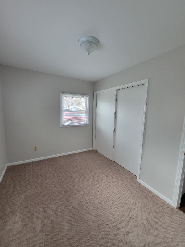 Photo - 1147 W 37th St